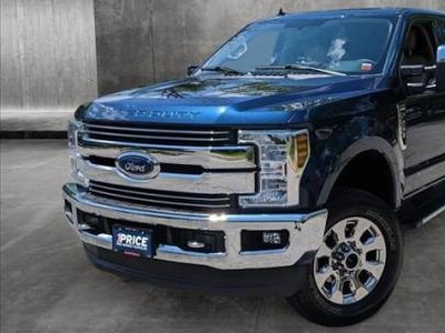 Ford Super Duty F-250 6.2L V-8 Gas