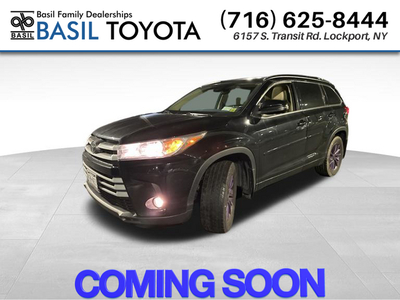 Used 2017 Toyota Highlander XLE With Navigation & AWD