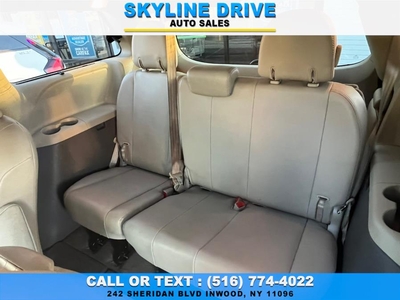 2012 Toyota Sienna XLE 7-Passenger Auto Access Se in Inwood, NY