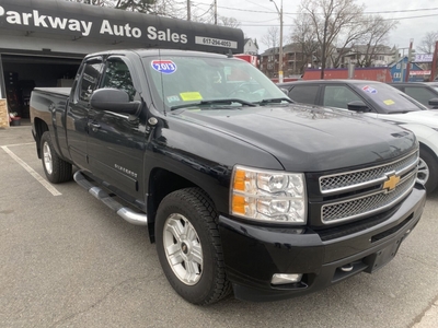 2013 Chevrolet Silverado 1500 LT 4x4 4dr Extended Cab 6.5 ft. SB for sale in Everett, MA