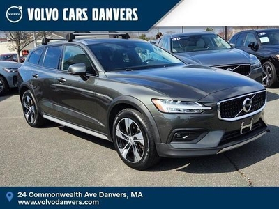 2021 Volvo V60 Cross Country for Sale in Chicago, Illinois