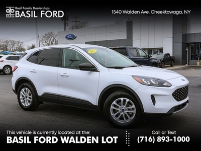 Used 2022 Ford Escape SE With Navigation & AWD