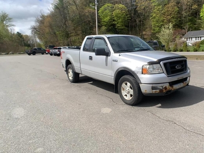 2005 Ford F-150 4DR Supercab FX4 4WD Styleside 5.5 FT. SB