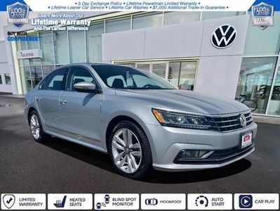 2017 Volkswagen Passat for Sale in Chicago, Illinois