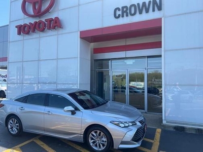 2022 Toyota Avalon Hybrid for Sale in Chicago, Illinois