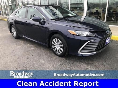 2022 Toyota Camry Hybrid for Sale in Northwoods, Illinois