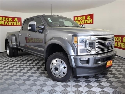 Pre-Owned 2022 Ford F-450SD Platinum