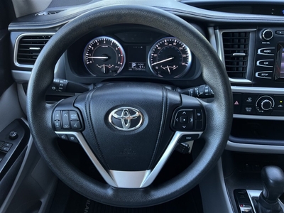 2014 Toyota Highlander LE in Tampa, FL