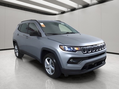 PRE-OWNED 2022 JEEP COMPASS LATITUDE LUX