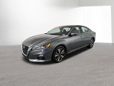 2020 Nissan Altima for Sale in Co Bluffs, Iowa