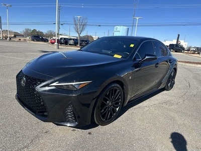 2022 Lexus IS