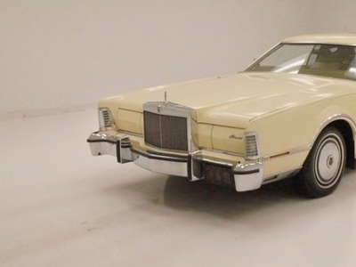FOR SALE: 1976 Lincoln Mark IV $10,000 USD