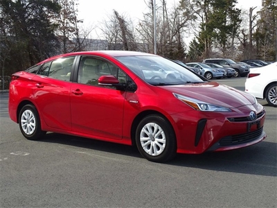 Used 2019 Toyota Prius LE for sale in Chantilly, VA 20151: Hatchback Details - 672088005 | Kelley Blue Book