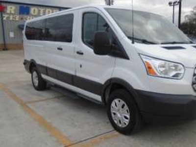 Ford Transit Passenger Wagon 3700