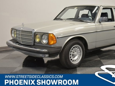 FOR SALE: 1983 Mercedes Benz 300D $10,995 USD