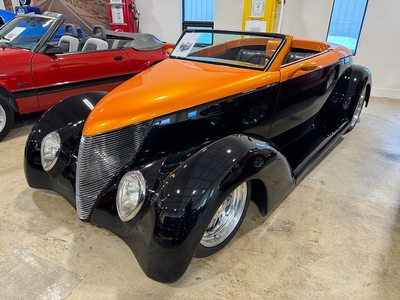 1937 Ford Hot Rod Roadster