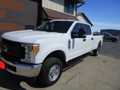 FOR SALE: 2017 Ford F250 $33,995 USD