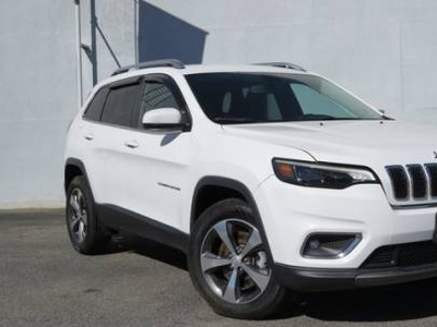 Jeep Cherokee 3.2L V-6 Gas