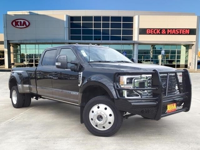 Pre-Owned 2022 Ford F-450SD King Ranch