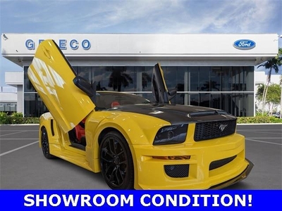 2005 Ford Mustang Deluxe 2DR Convertible