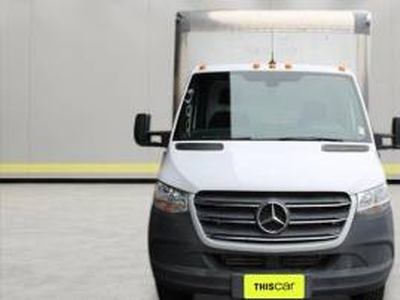 Mercedes-Benz Sprinter Cargo Van 3000