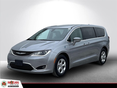 2017 Chrysler Pacifica Hybrid