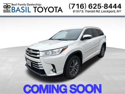 Used 2018 Toyota Highlander XLE With Navigation & AWD