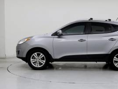 Hyundai Tucson 2400