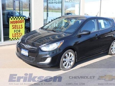 2012 Hyundai Accent for Sale in Northwoods, Illinois