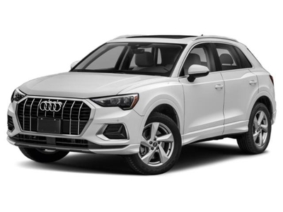 Audi Q3 S line Premium Plus