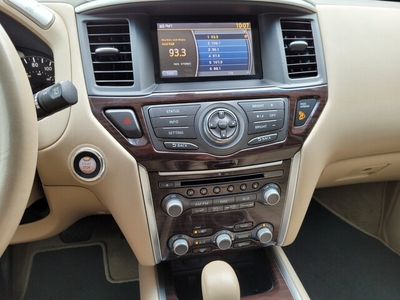2015 Nissan Pathfinder SL in Jacksonville, FL