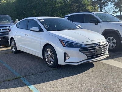 2019 Hyundai Elantra for Sale in Northwoods, Illinois