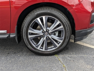 2019 Nissan Pathfinder Platinum in Athens, GA