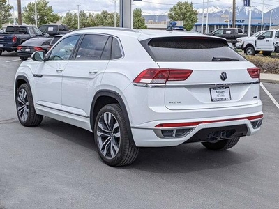 2021 Volkswagen Atlas Cross Sport for Sale in Chicago, Illinois