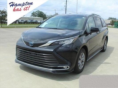 2022 Toyota Sienna for Sale in Centennial, Colorado