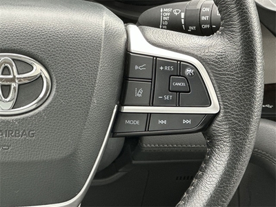 2021 Toyota Sienna XLE in Mars, PA