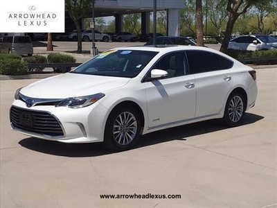 2018 Toyota Avalon Hybrid for Sale in Chicago, Illinois