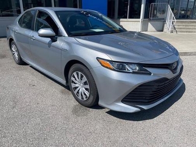2020 Toyota Camry Hybrid for Sale in Co Bluffs, Iowa
