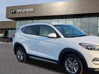 Hyundai Tucson 2.0L Inline-4 Gas