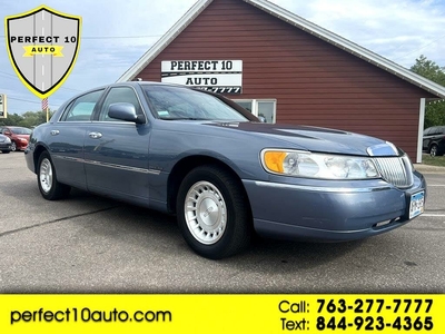 2000 Lincoln Town Car