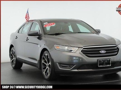 2015 Ford Taurus for Sale in Denver, Colorado