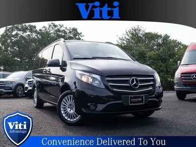 2018 Mercedes-Benz Metris for Sale in Chicago, Illinois