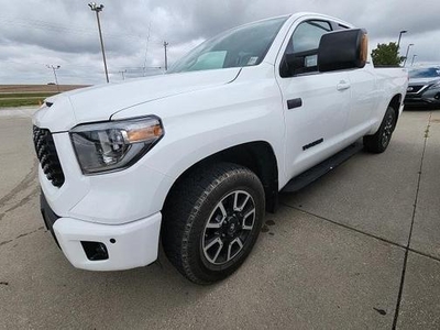 2018 Toyota Tundra for Sale in Northwoods, Illinois