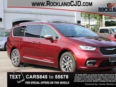 2021 Chrysler Pacifica Hybrid for Sale in Chicago, Illinois