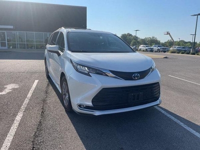 2021 Toyota Sienna for Sale in Northwoods, Illinois