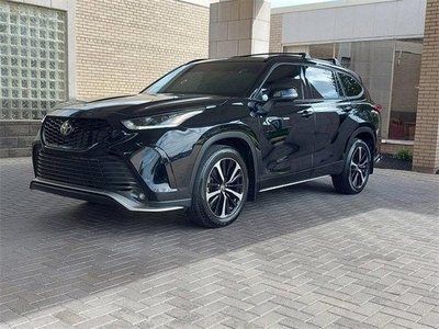 2022 Toyota Highlander for Sale in Denver, Colorado