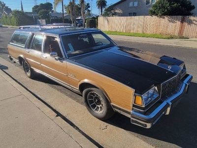 FOR SALE: 1987 Buick Electra $9,895 USD