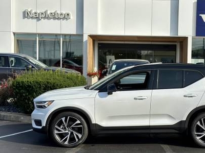 Volvo XC40 2000