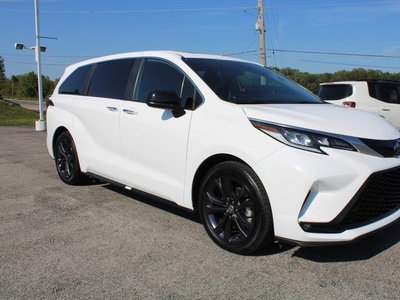 2022 Toyota Sienna XSE in Union, MO
