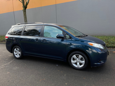 2011 TOYOTA SIENNA LE V6 8-PASS MINI VAN 3RD ROW SEATING/CLEAN CARFAX for sale in Portland, OR